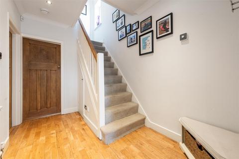 21 Ladbrook Road, Solihull, B91 3RN