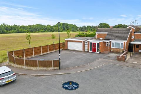 2 bedroom detached bungalow for sale, Pontypool Avenue, Binley, Coventry, CV3 2PJ