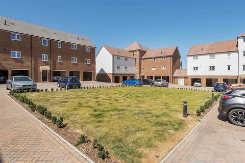 2 bedroom apartment for sale, 1 Pictor Drive, Margate