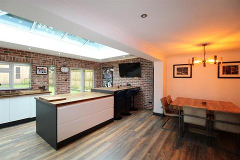 4 bedroom detached house for sale, Coley Hill Close, Chapel Park, Newcastle Upon Tyne