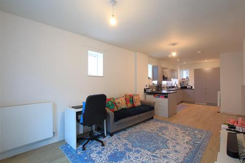 2 bedroom apartment to rent, 35 Lampton Road, Hounslow TW3