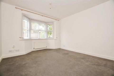 1 bedroom ground floor flat for sale, Acacia Court, Scunthorpe