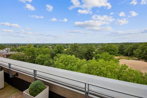 2 bedroom penthouse for sale, The Heart, Walton-on-Thames