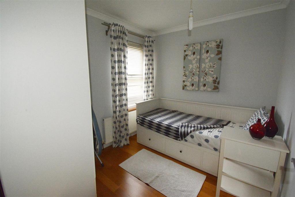 Bed 2-min.jpg