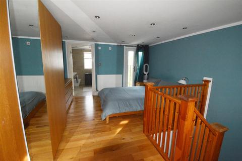 14 Bristow Road, Hounslow, TW3 1UP