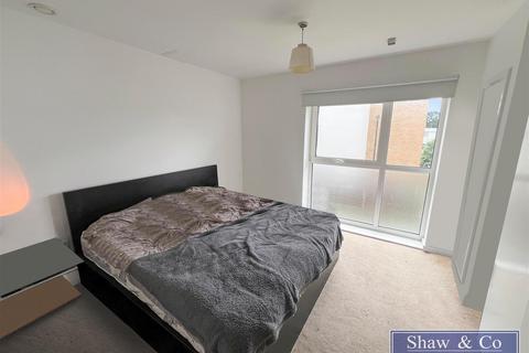 1 bedroom flat to rent, Ferraro Close, Hounslow TW5
