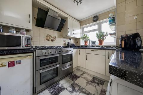 3 bedroom house for sale, Luff Close, Windsor