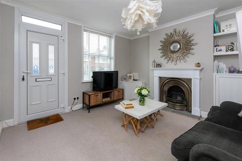 5 Camelot Crescent, Ruddington, Nottingham, NG11 6AR