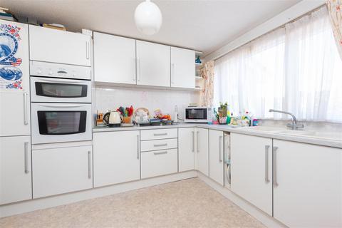 3 bedroom house for sale, Basford Way, Windsor