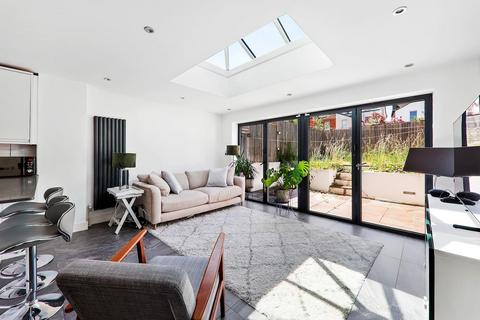 8a Melvin Road, London, SE20 8EU