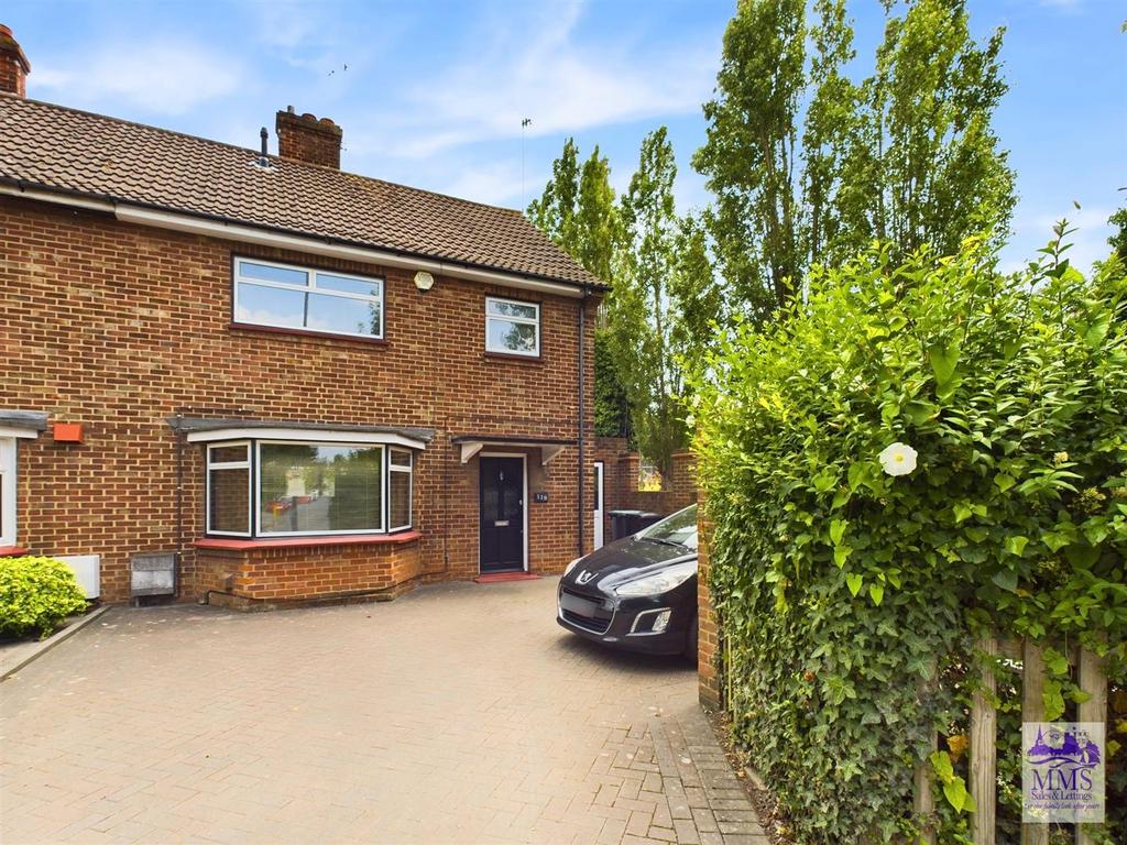 Springhead Road, Northfleet 3 bed semidetached house for sale £350,000