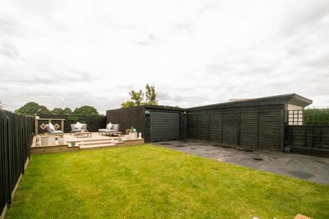 179 Bradford Road, East Ardsley, Wakefield, WF3 2DL