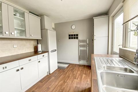 37 Bakersfield, Longwell Green, Bristol, BS30 9YP