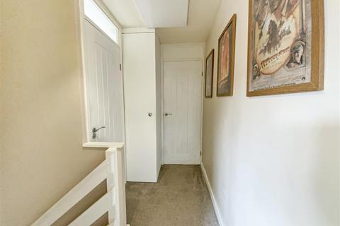 37 Bakersfield, Longwell Green, Bristol, BS30 9YP