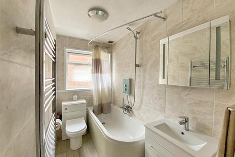 37 Bakersfield, Longwell Green, Bristol, BS30 9YP