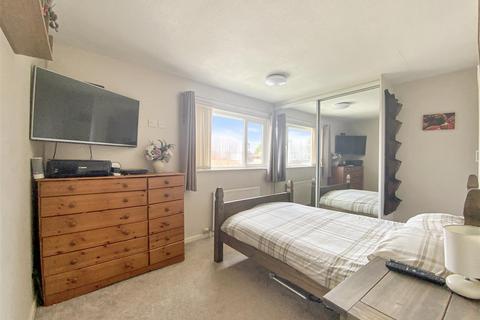 37 Bakersfield, Longwell Green, Bristol, BS30 9YP