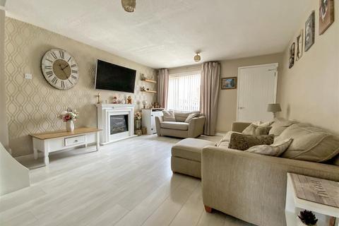 37 Bakersfield, Longwell Green, Bristol, BS30 9YP
