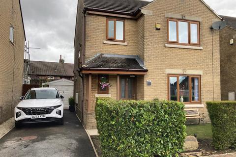 3 bedroom detached house for sale, Lewis Close, Queensbury, Bradford