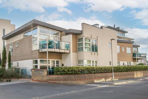 2 bedroom flat for sale, 33 Shore Road, Poole