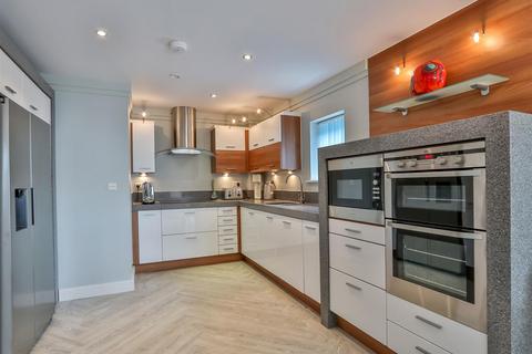 2 bedroom flat for sale, 33 Shore Road, Poole