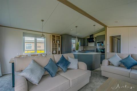 2 bedroom lodge for sale, Greenways Of Gower Leisure Park, Oxwich, Swansea