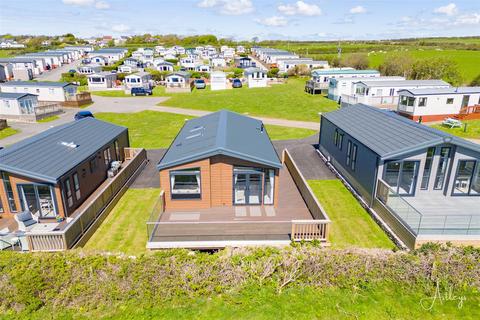 3 bedroom lodge for sale, Green Meadow Leisure Park, Oxwich, Swansea