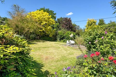 4 bedroom detached bungalow for sale, Robins Lane, Cambridge CB23