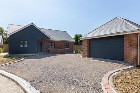 3 bedroom detached bungalow for sale, Wootton Bridge, Isle of Wight