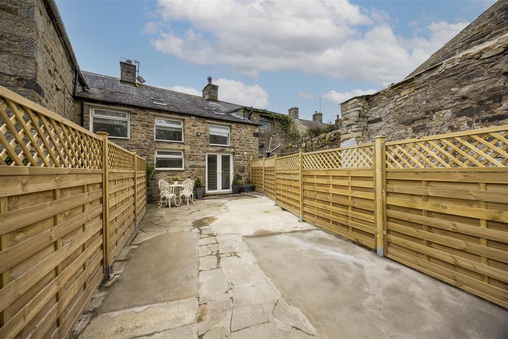 Rear Patio Garden