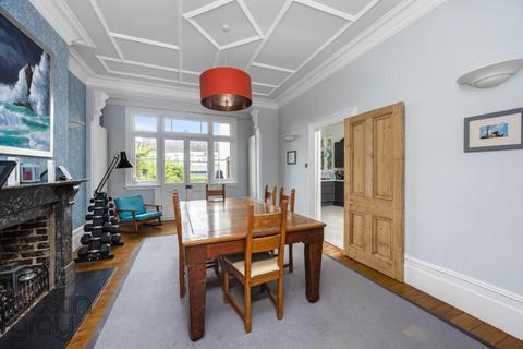 6 bedroom house for sale, Davigdor Road, Hove