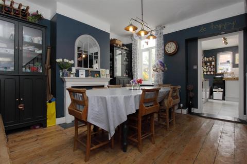 undefined, Wyndham Terrace, Salisbury