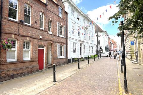 2 Castle Street, Warwick, CV34 4BP