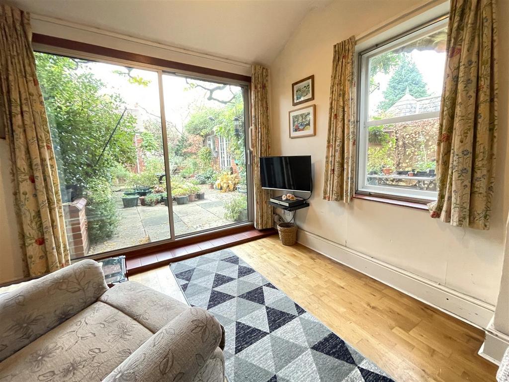 Garden room