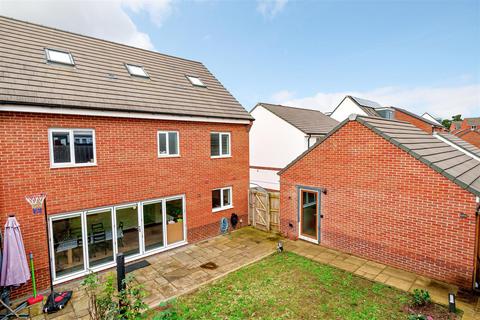 6 bedroom detached house for sale, Gale Way, Tiverton