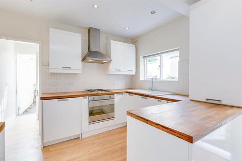 1 bedroom flat for sale, Bronsart Road, SW6