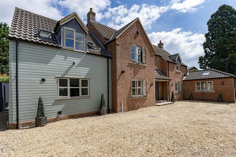 5 bedroom detached house for sale, Beechfield Gardens, Spalding