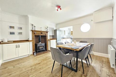 21 Liskey Hill, Perranporth, TR6 0ET