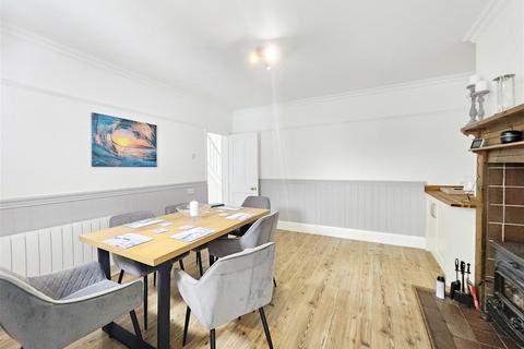21 Liskey Hill, Perranporth, TR6 0ET