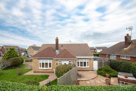 4 bedroom detached bungalow for sale, Chelsfield Avenue, Sandown