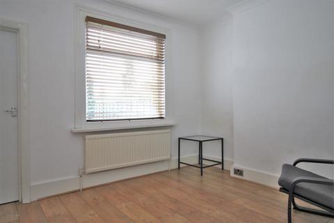 2 bedroom flat to rent, Roundwood Road, London NW10