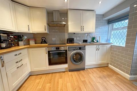 2 bedroom end of terrace house for sale, Lindwell, Greetland, Halifax