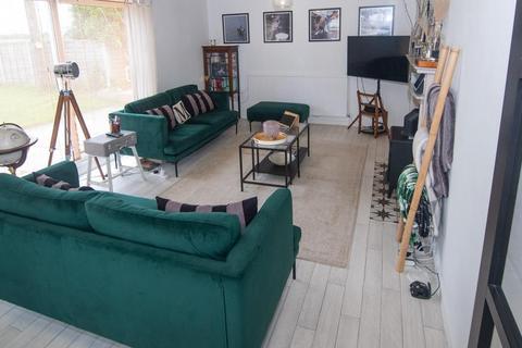 Wickobi Waltham Road, Terling, Chelmsford, CM3 2QR