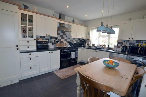 3 bedroom detached house for sale, south street, Leominster