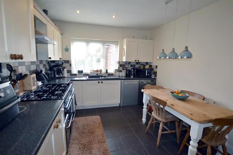 3 bedroom detached house for sale, south street, Leominster
