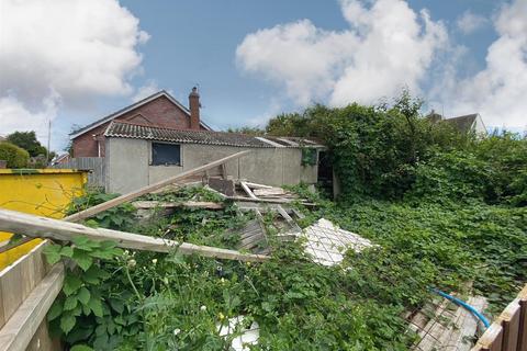 Garage for sale, Green Lane, Kessingland, Lowestoft - Land And Garage