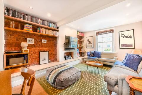 2 bedroom flat for sale, Theberton Street, Barnsbury, London, N1