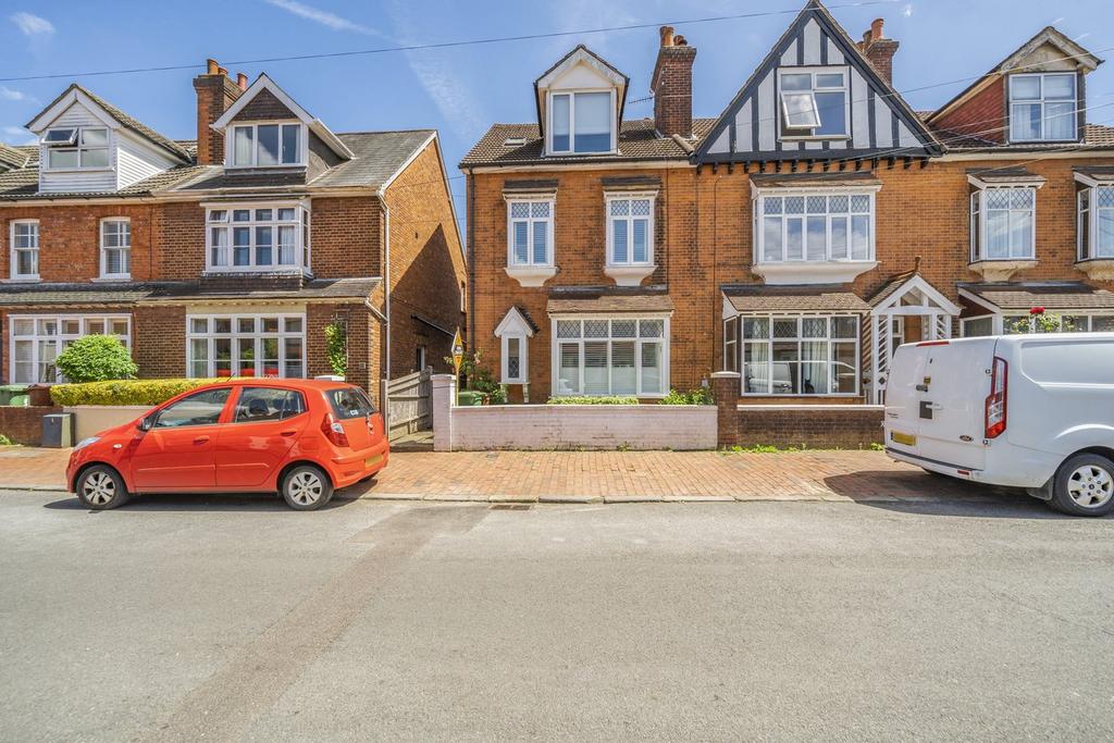 Mereworth Road, Tunbridge Wells, TN4 4 bed semi-detached house - £850,000