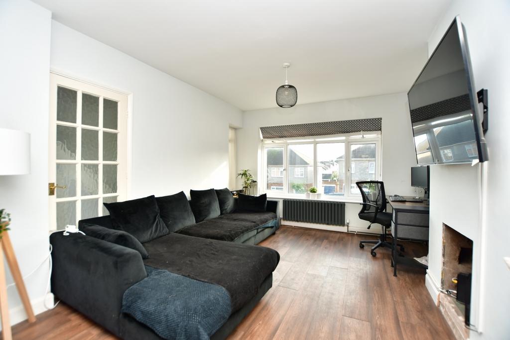 Ingle road lounge