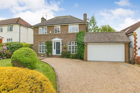 3 bedroom detached house for sale, Musgrave Avenue, East Grinstead, RH19