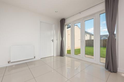 4 bedroom detached house to rent, Redcroft Road, Edinburgh, EH22